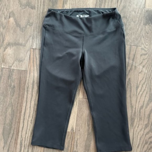 New balance Women's Activewear Pants - Picture 2 of 9